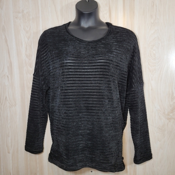 1.4.3. Story by Line Up Black Fuzzy Sweater Sz XL - Picture 1 of 4